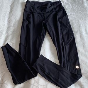 Lulu lemon workout pants black size 4